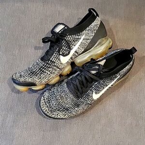 Awesome Nike Air Vapormax Flyknit 3 Oreo Mens Sneaks, Siez 13